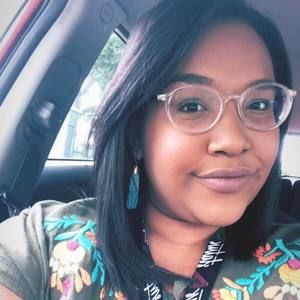 Meet your Posher, Gabriela